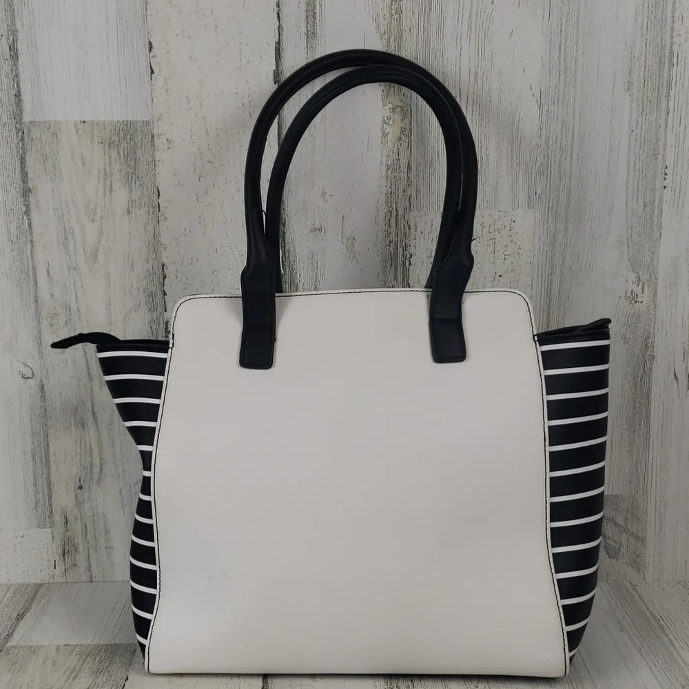 Kenneth Cole Reaction black white striped zipper large handbag goldtone accents - Picture 7 of 12